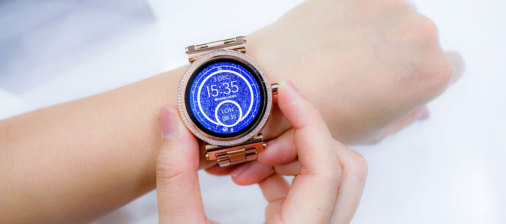 Smart Watches in Pakistan - Latest Products with Specifications