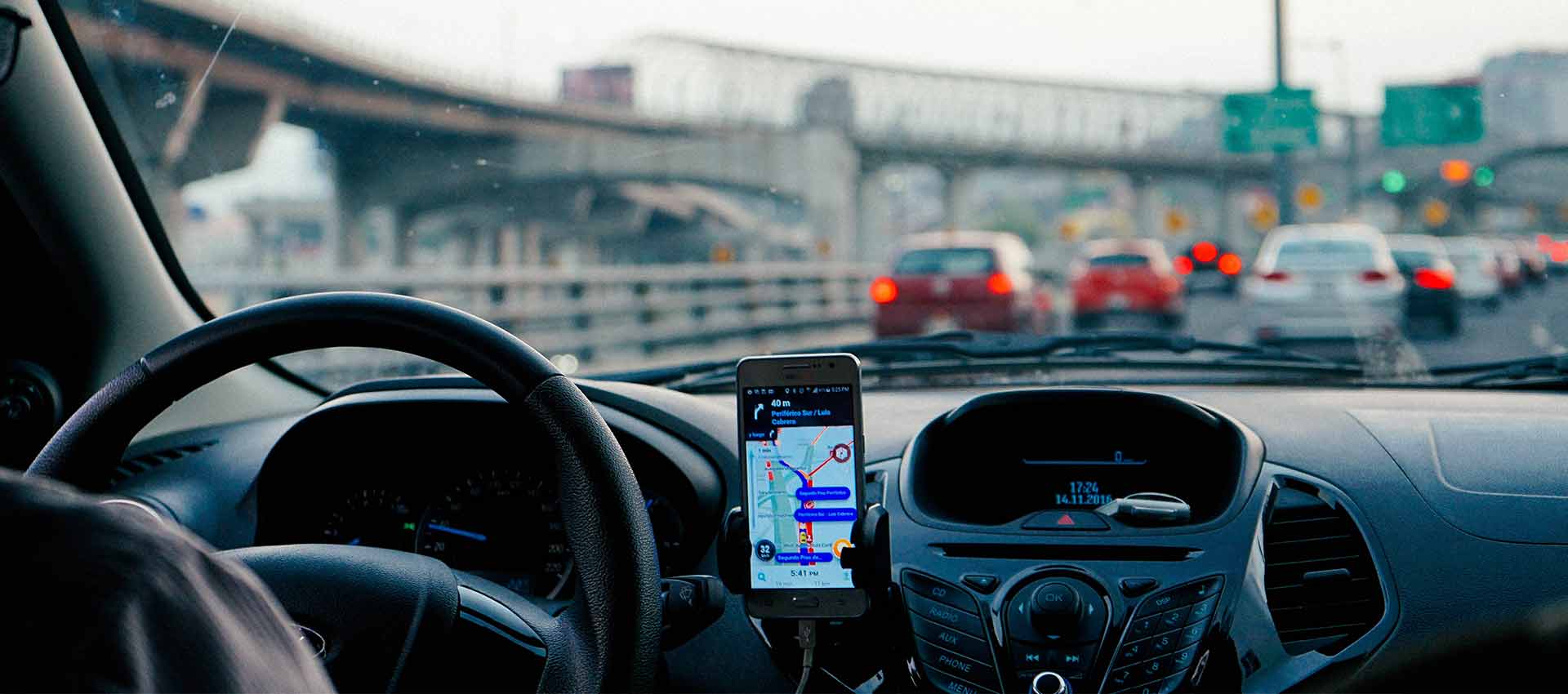 Car Mobile Holders In Pakistan 2020 - Control Your Mobile While Driving
