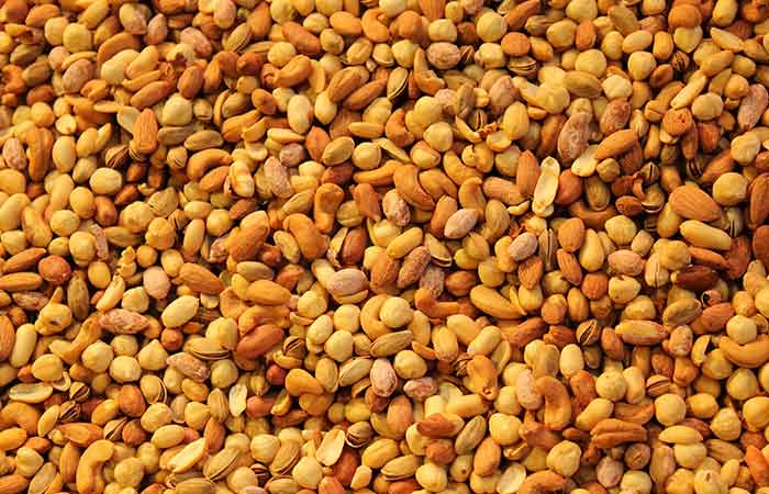 almonds in pakistan