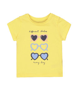 yellow sunglasses t-shirt