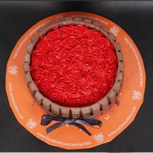 ROSE KIT-KAT CAKE 3LBS BY SACHA'S