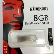 8GB - 2.0 USB Flash Drive